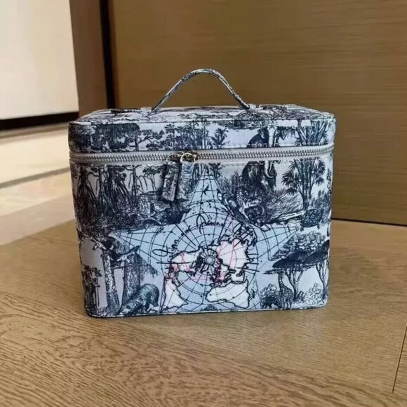 DIOR Beauty Vanity Case With Mirror Around The World Motif - Picture 1 of 2